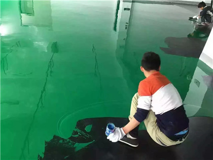 莲湖下面给你一份环氧地坪漆施工的完整流程